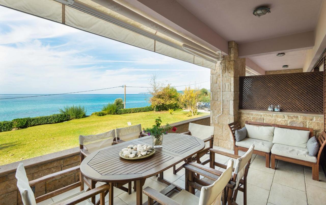 Seagrove, Beachfront Villa In Possidi #Feelslikehome Skála Foúrkas Buitenkant foto