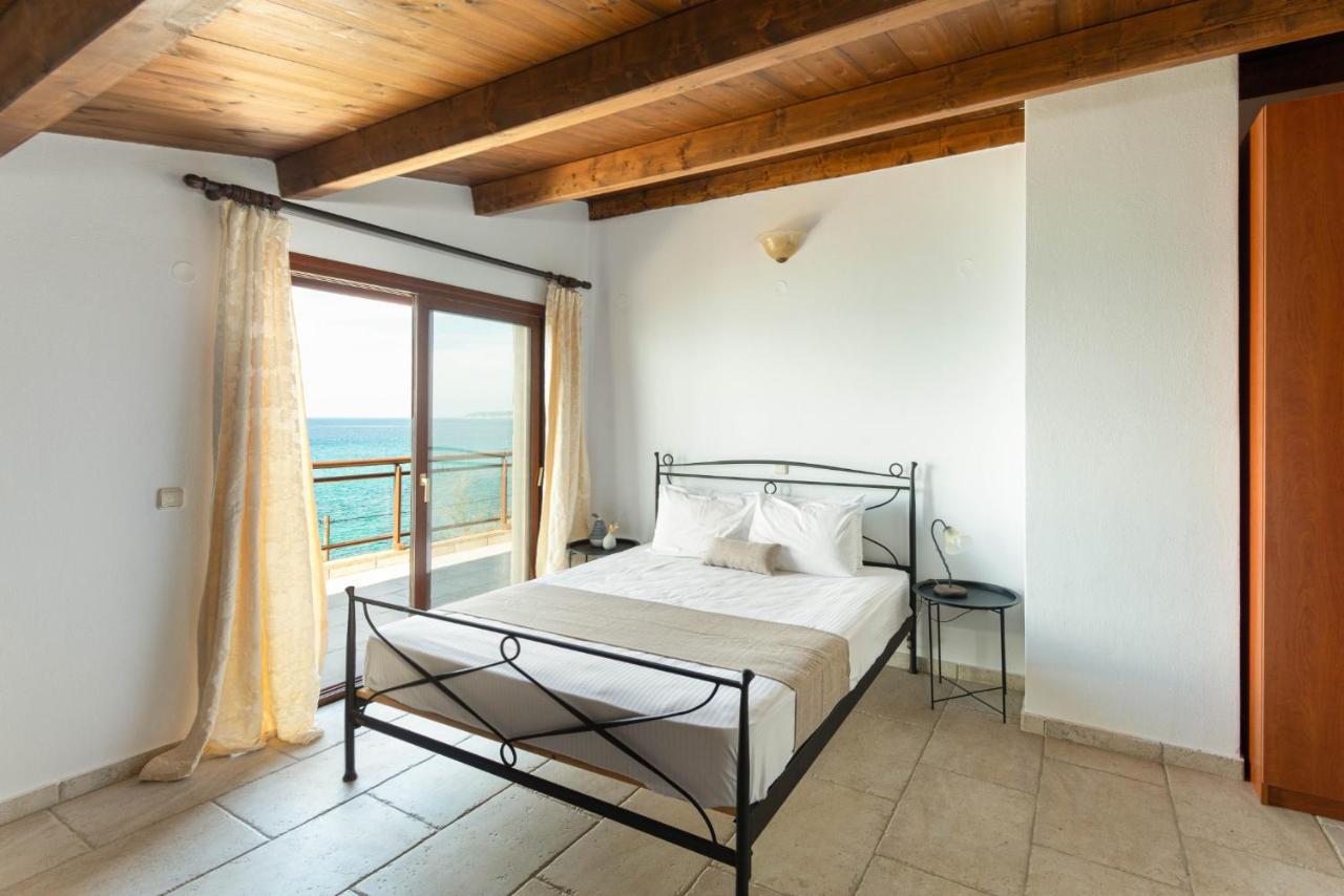 Seagrove, Beachfront Villa In Possidi #Feelslikehome Skála Foúrkas Buitenkant foto